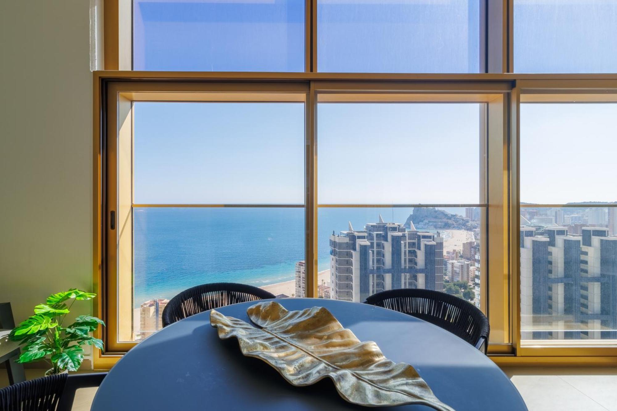 Intempo By Holuxe - 216 - 21St Floor Apartman Benidorm Kültér fotó